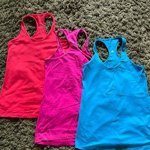 Lululemon tanks